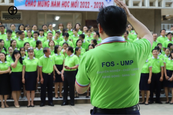 Áo thun polo đồng phục UMP màu xanh lá