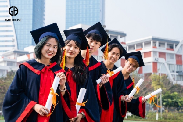 Áo tốt nghiệp đồng phục trường THPT Nguyễn Trung Trực