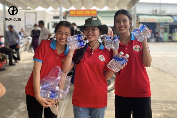Công ty may đồng phục Gạo House uy tín, giá rẻ