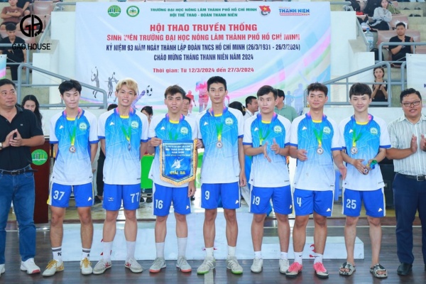 Đồng phục Gạo House may đồng phục trường NLU giá rẻ, chất lượng