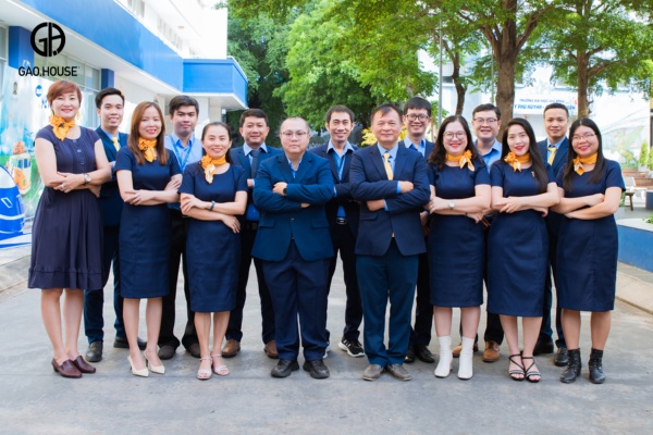 Mẫu áo vest và chân váy giảng viên nữ