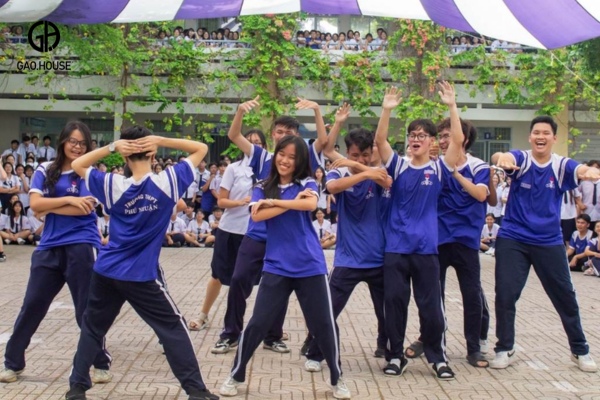 Màu sắc đồng phục trường thpt phú nhuận