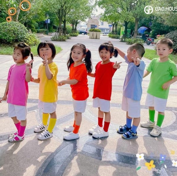 May áo thun đồng phục nhóm sắc màu tặng mũ tất