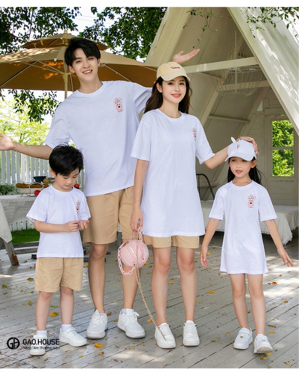 Váy gia đình đi biển thể thao