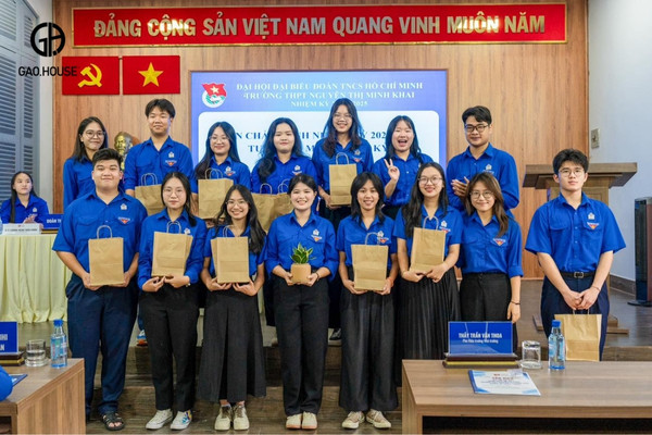 Áo đoàn đồng phục Nguyễn Thị Minh Khai