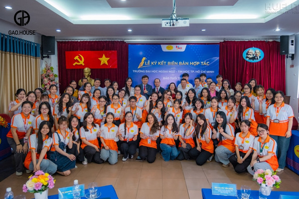 Áo phông Huflit đồng phục