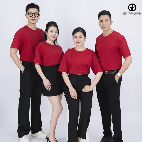 Áo thun đồng phục công ty màu đỏ cổ tròn trẻ trung