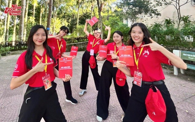 Áo thun đồng phục HNUE màu đỏ