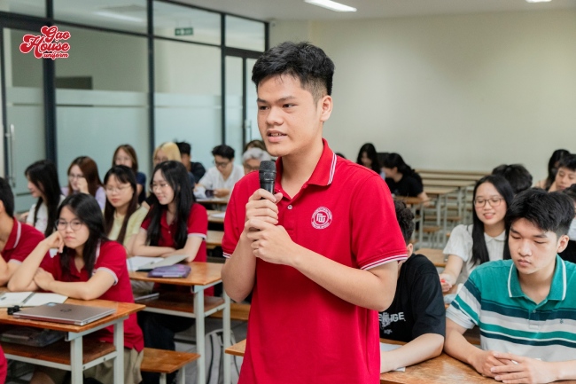 Đồng phục Đại học Ngoại thương