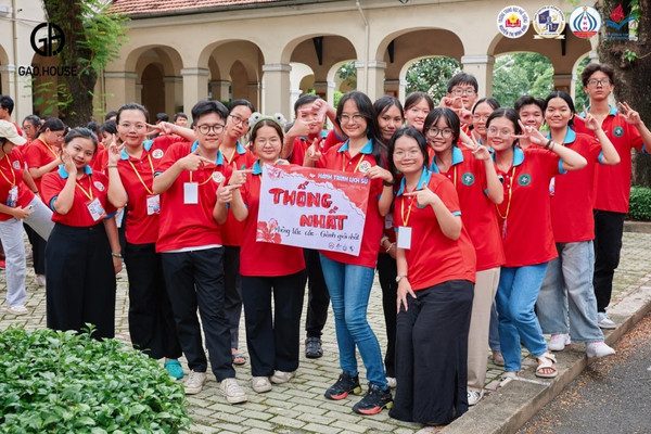 Đồng phục Nguyễn Thị Minh Khai gắn kết học sinh
