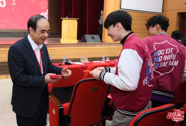 Đồng phục trường Đại học Y Hà Nội