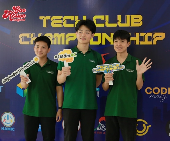 May đồng phục tường UTC