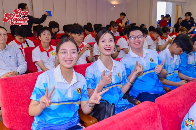 mua đồng phục UTC Hà Nội