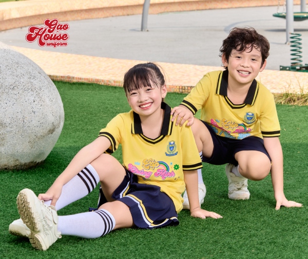 Đồng phục học sinh TPHCM cổ trụ V