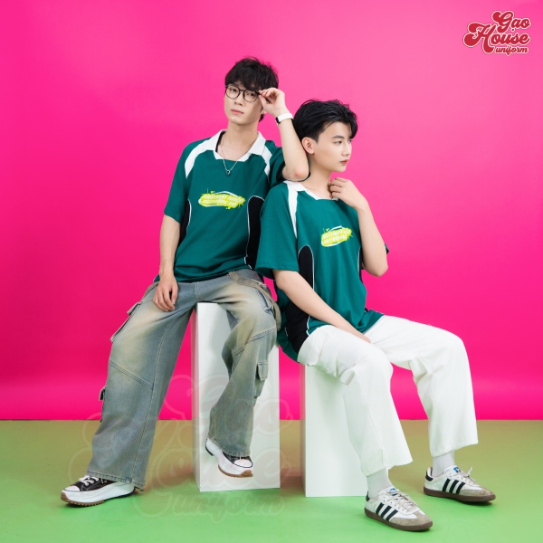 Thiết kế áo lớp Huế cổ trụ V vuông