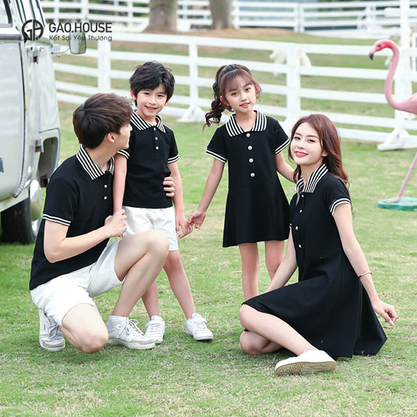 in áo đồng phục gia đình ở hòa bình