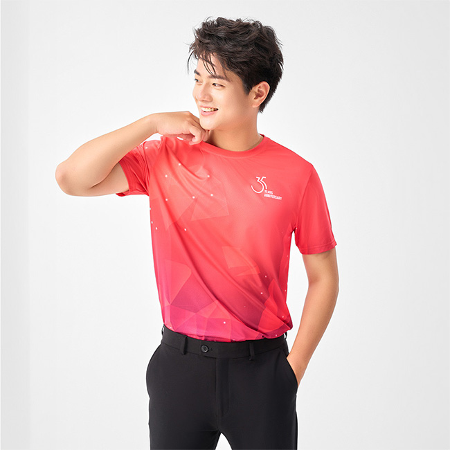 may đồng phục ở hòa bình