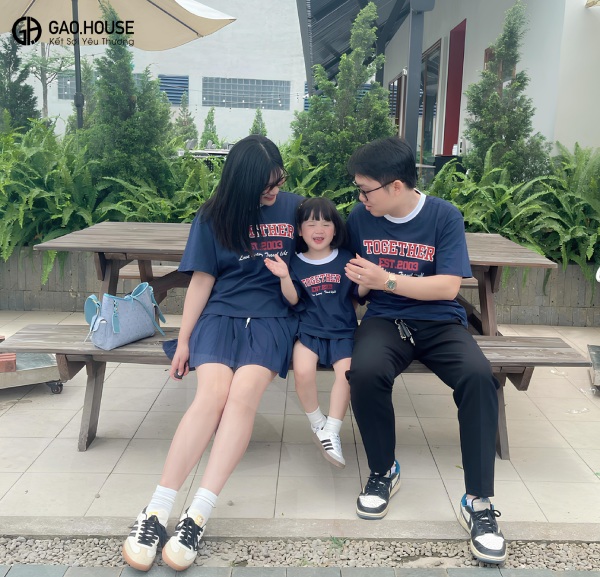 Áo gia đình Hà Nội màu xanh dương