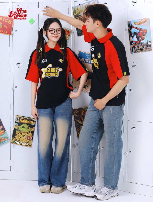 in áo lớp màu đỏ đô