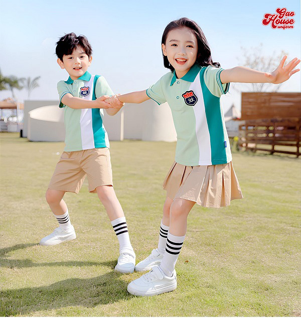 may áo lớp màu xanh rêu