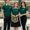 Thiết kế áo thun đồng phục họp lớp màu xanh lá phối cổ trắng hài hòa, nổi bật