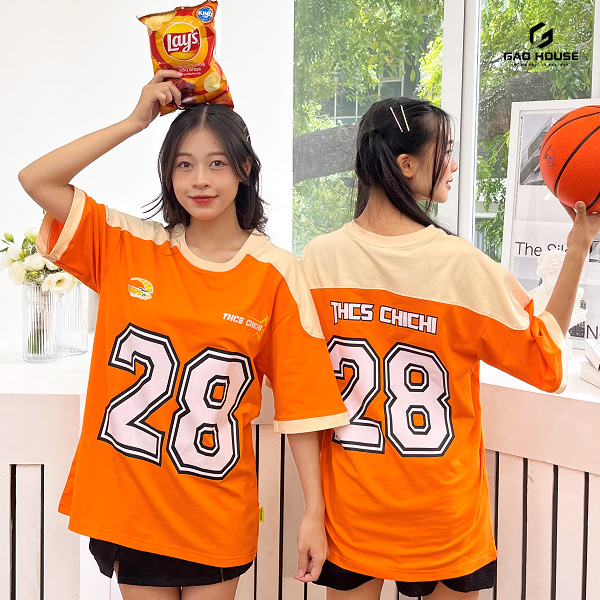 áo phông lớp màu cam phối cổ tròn màu be