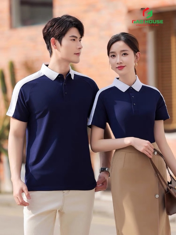áo thun đồng phục công ty màu tím than phối cầu vai trắng