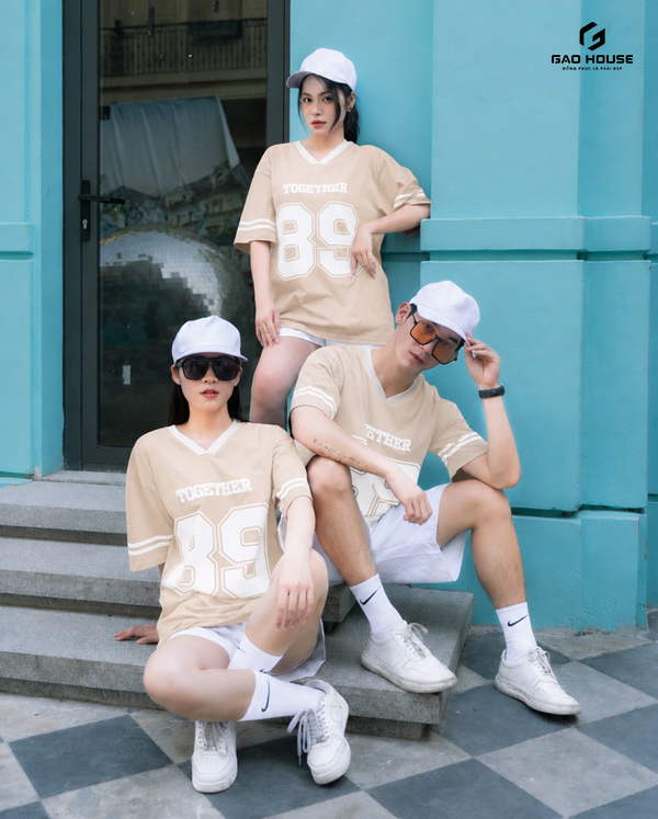 may áo thun đồng phục màu be