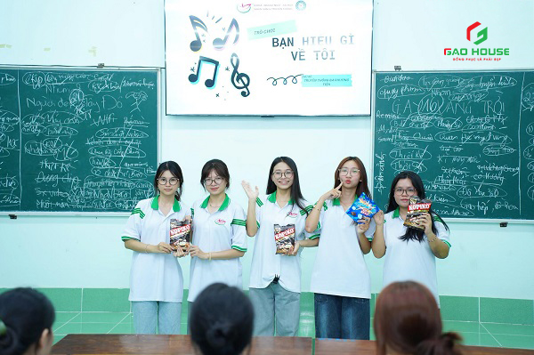 áo đồng phục đại học tây đô