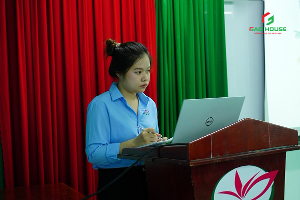 đặt may đồng phục trường tây đô