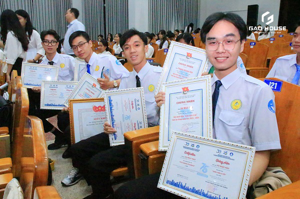 Đồng phục Đại học An Giang TPHCM