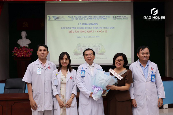 Đồng phục Đại học Khoa học Sức khỏe
