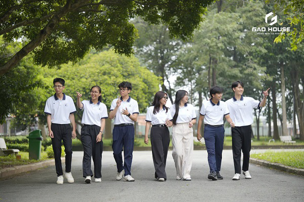 Đồng phục Đại học Khoa học Tự nhiên TPHCM