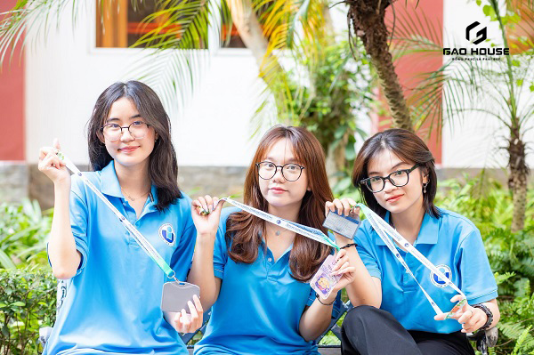 Đồng phục Đại học Quốc tế TPHCM