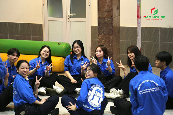 đồng phục tình nguyện trường đại học mở hà nội