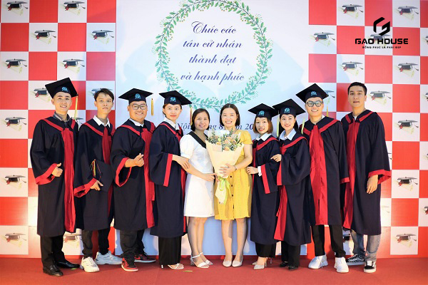 đồng phục tốt nghiệp trường đại học nội vụ 